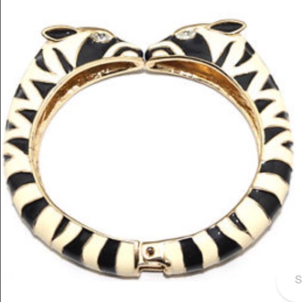 :: Stella & Dot⚜️🦓ExoticallyFun Kalahari Bangle✨ - Picture 6 of 10